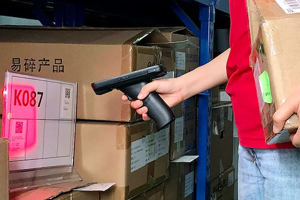 What Can Ruggedized Handheld Devices Bring to Traditional Manufacturing?