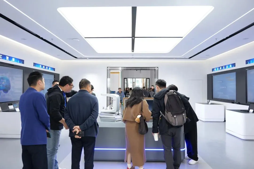 Emdoor Information Establishes Enterprise-Level Research Institute, Pioneering the Frontier of AI Native Interaction Emdoor Information Establishes Enterprise-Level Research Institute, Pioneering the Frontier of AI Native Interaction
